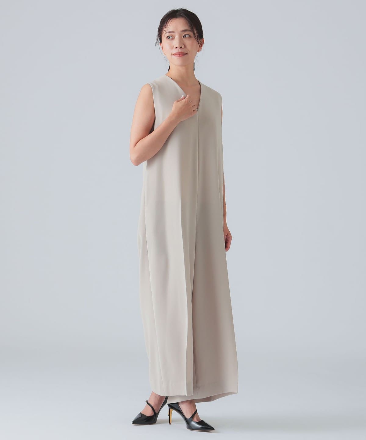 【6/5新規値下げ】【別注】M・fil エム・フィル / Vネック ノースリーブ オールインワン パンツ WOMEN BEIGE 38 【6/5新規値下げ】【別注】M・fil エム・フィル / Vネック ノースリーブ オールインワン パンツ WOMEN BEIGE 38