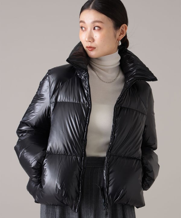 MONCLER 黒 ダウンジャケット 光沢仕上げ MONCLER 黒 ダウンジャケット 光沢仕上げサイズ0