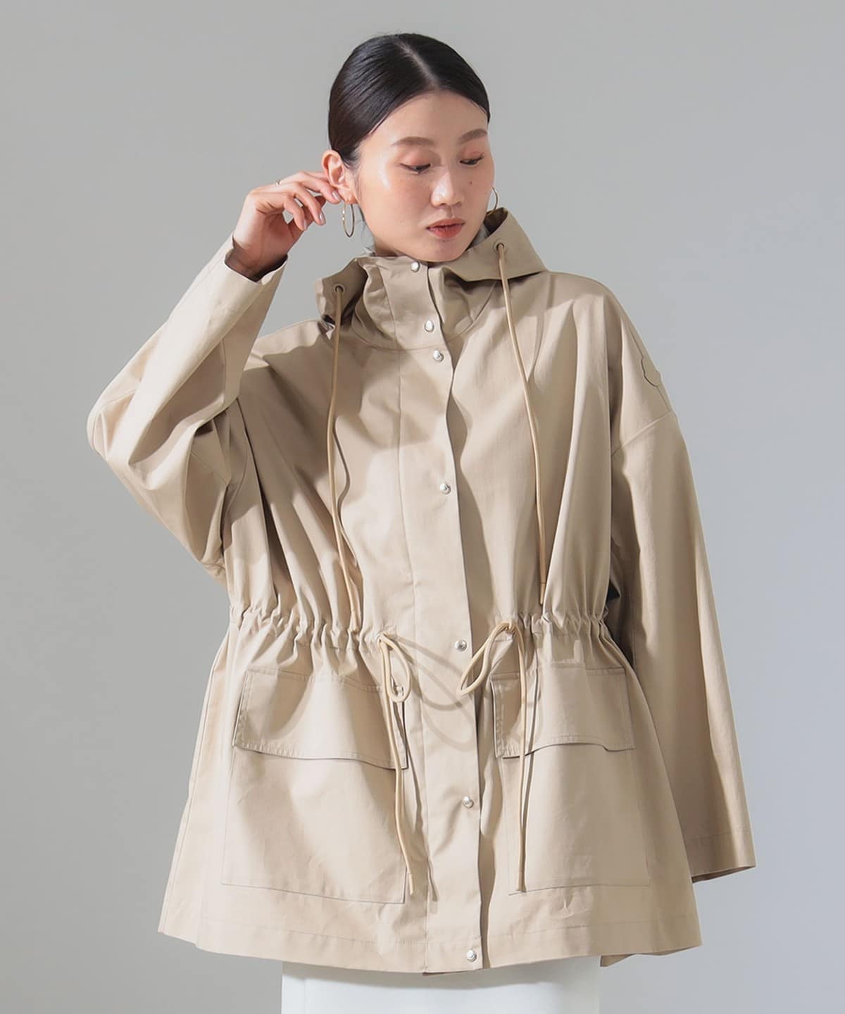 MONCLER モンクレール / GAILLON ショート パーカー ブルゾン WOMEN BEIGE 0 MONCLER モンクレール / GAILLON ショート パーカー ブルゾン WOMEN BEIGE 0