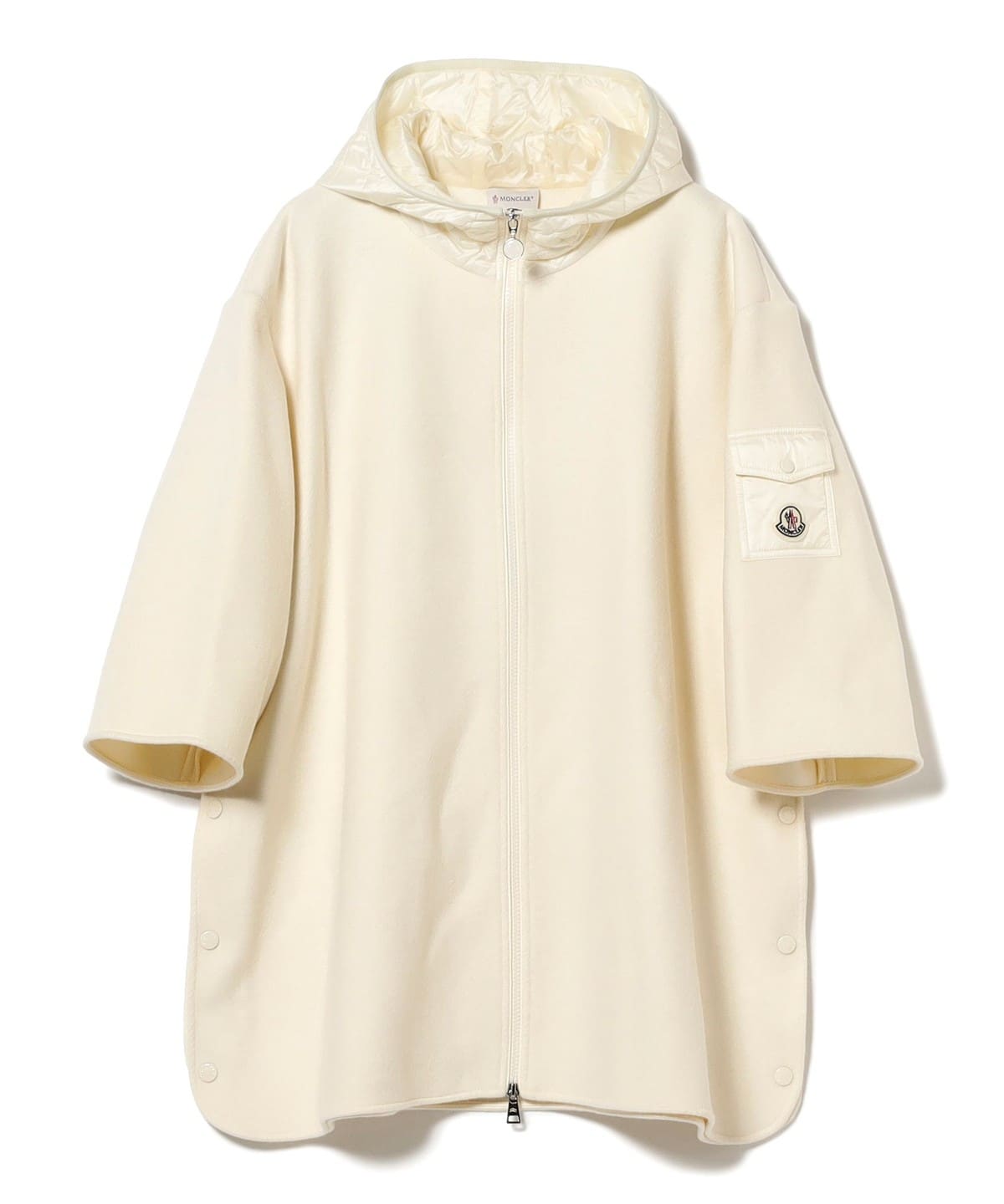 【WEB先行】MONCLER モンクレール / キルトフード ケープ コート WOMEN CREAM ONE SIZE 【WEB先行】MONCLER モンクレール / キルトフード ケープ コート WOMEN CREAM ONE SIZE