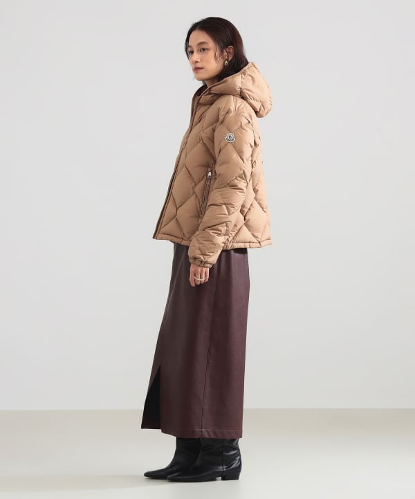 MONCLER / ARVOUINNE ショート ダウンジャケット Model：H165 B77 W57 H79　Size：1