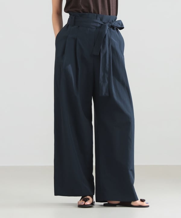 ハイウエスト 2タック パンツ Model：H165 B77 W57 H79　Size：38