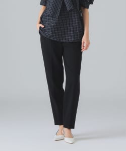 ペンシル パンツ