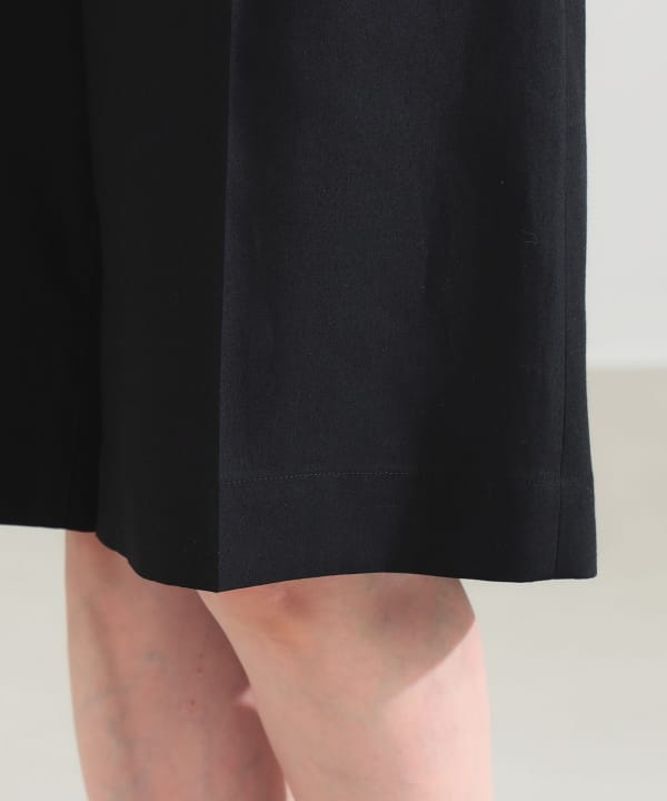 クリース オーバー ショートパンツ