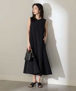 ▲Demi-Luxe BEAMS / Vネック ノースリーブ マキシワンピース