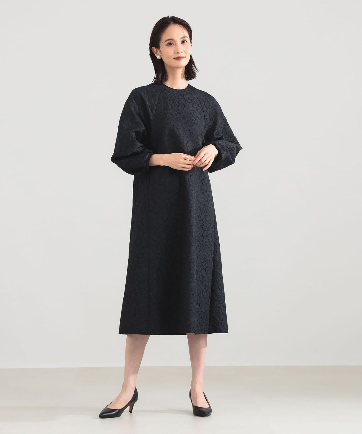 pium ダークグレー デニムミニドレス パフスリーブ ワンピース Demi-Luxe BEAMS（デミルクス ビームス）フクレ織りジャカード