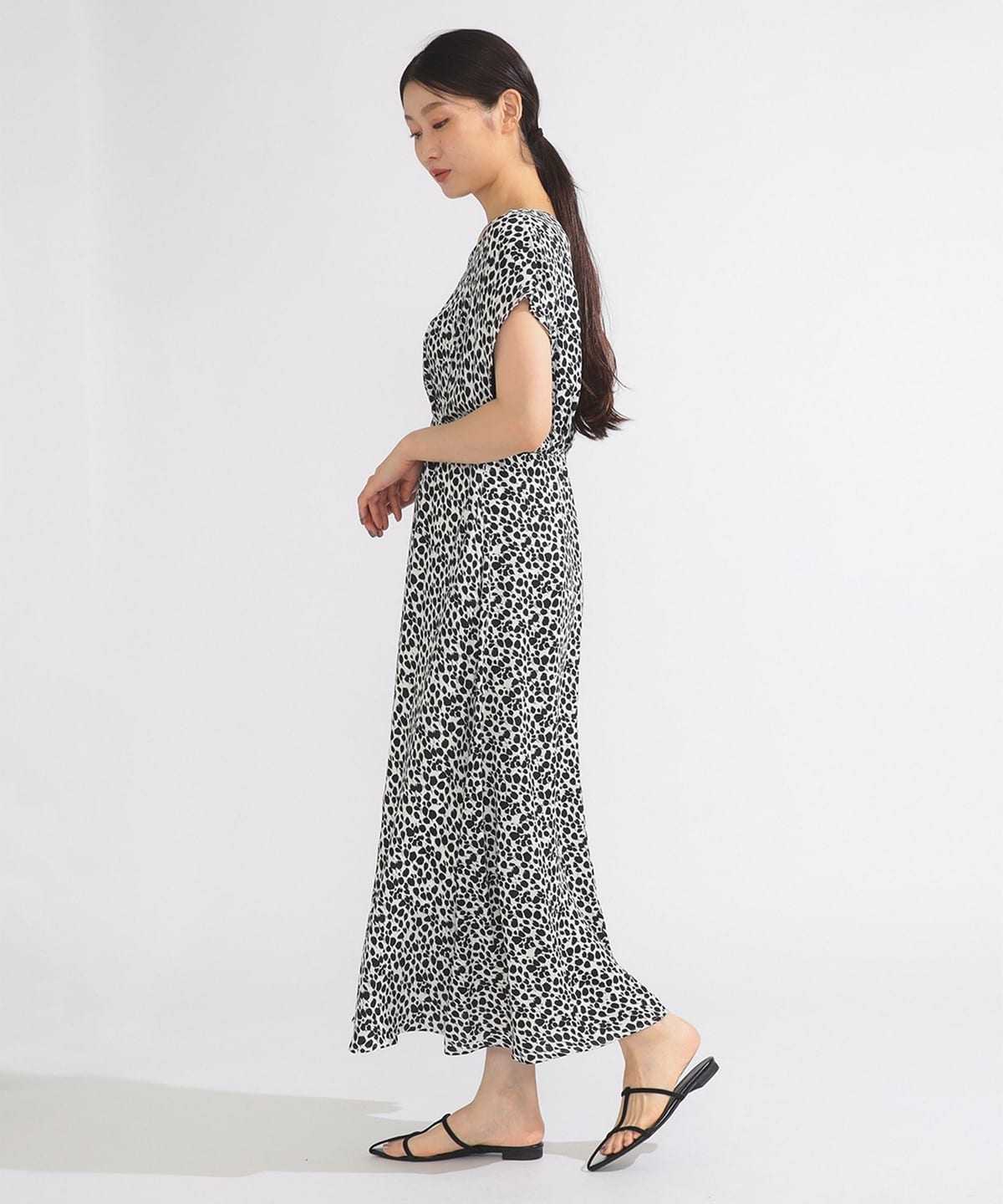 Demi-Luxe BEAMS（デミルクス ビームス）フォレスト Vネック フレア  