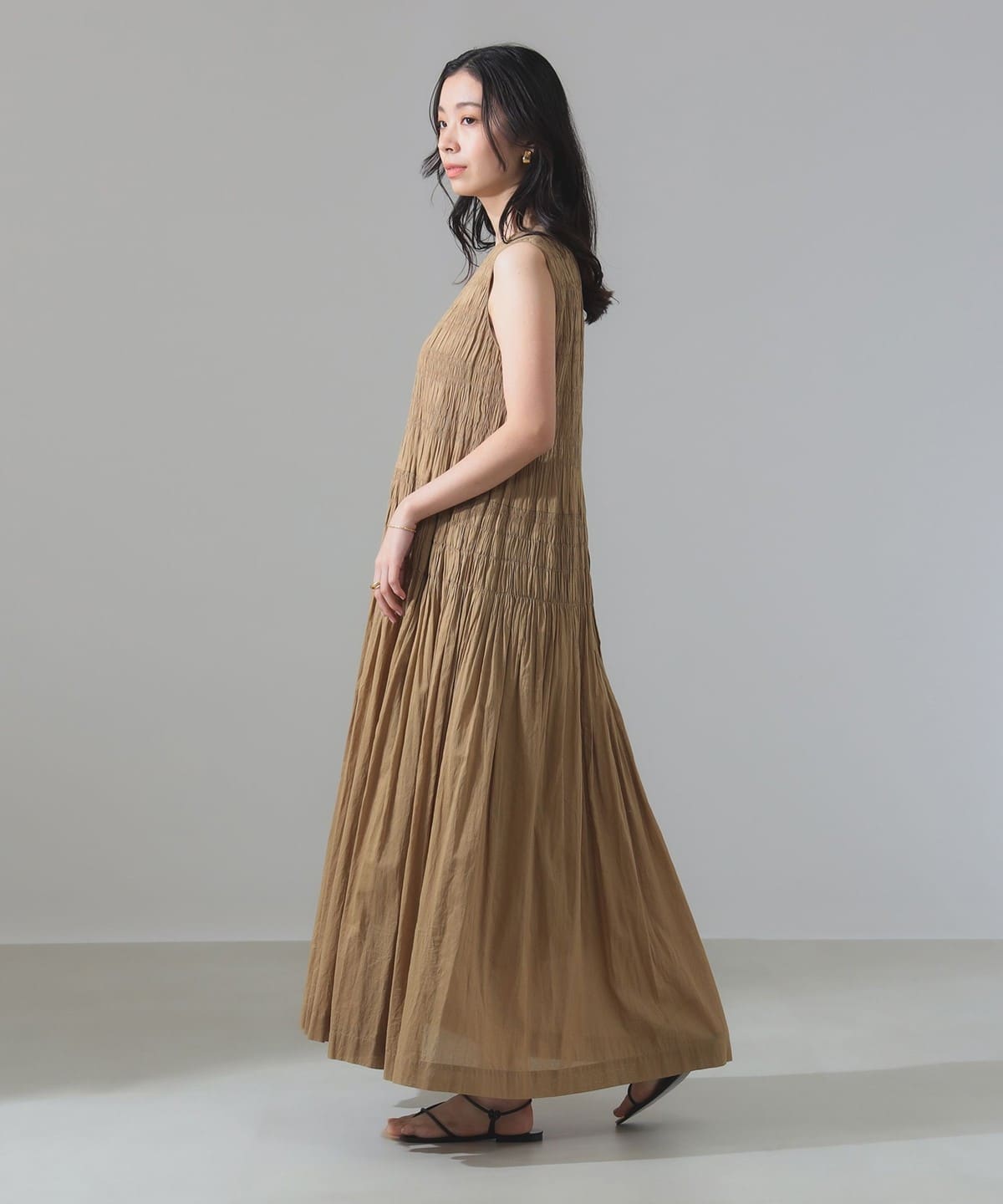 【新品】ne Quittez pas BEAMS別注 ガウンワンピース　ブラック Demi-Luxe BEAMS（デミルクス ビームス）【別注】ne Quittez pas