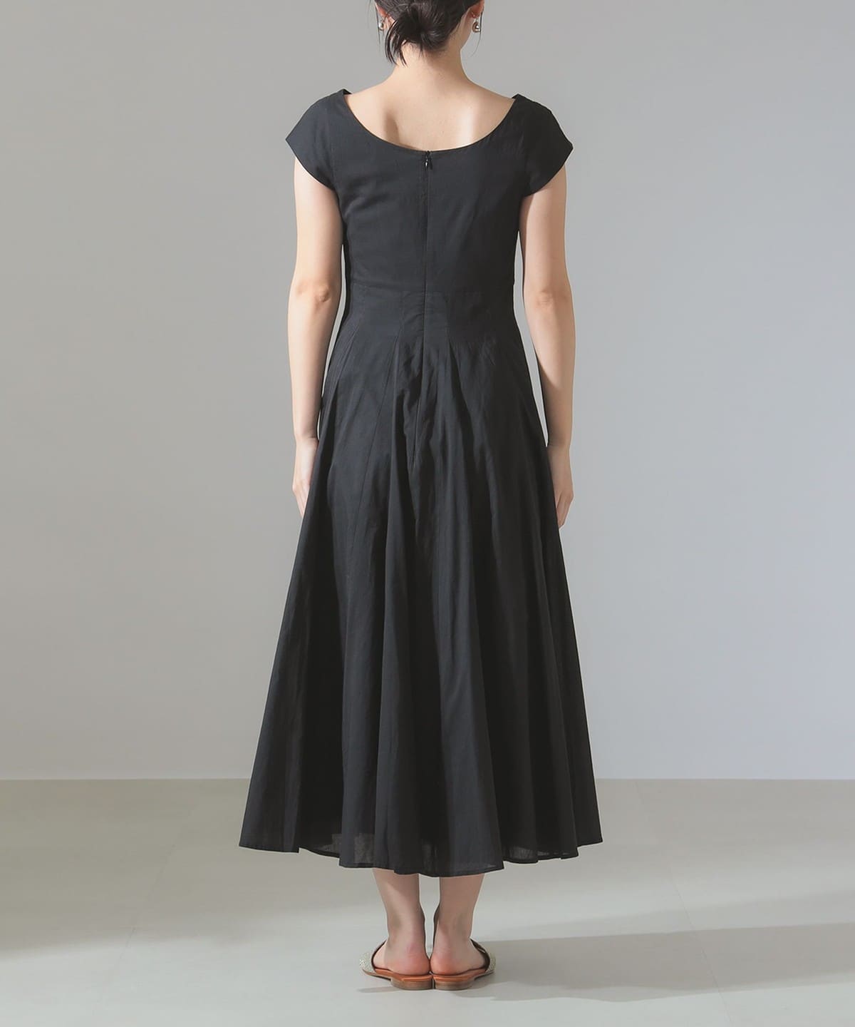 MARIHA 月の夢　ワンピース Demi-Luxe BEAMS（デミルクス ビームス）MARIHA / 月の夢 ソリッド