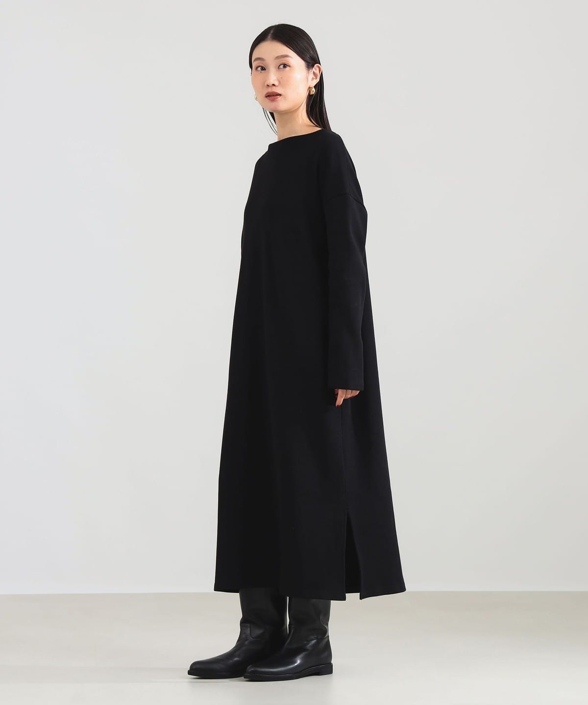 【別注】MAISON CORNICHON メゾン コルニション / ボートネック サック ワンピース ワンピース WOMEN BLACK ONE SIZE 【別注】MAISON CORNICHON メゾン コルニション / ボートネック サック ワンピース ワンピース WOMEN BLACK ONE SIZE