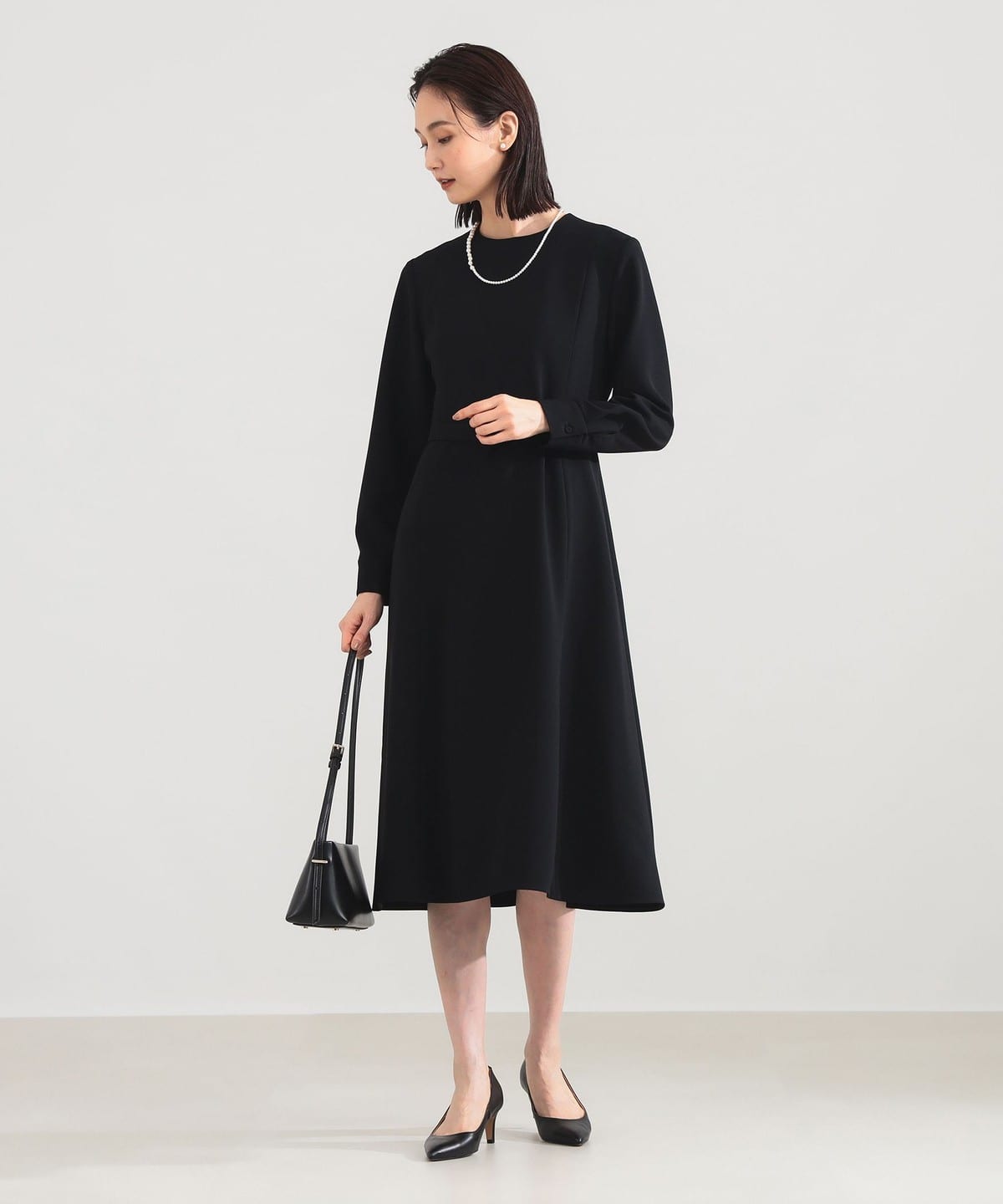 トリアセベルテッドワンピース ブラック Demi-Luxe BEAMS 新品同様 Demi-Luxe BEAMS（デミルクス ビームス）トリアセ ベルテッド