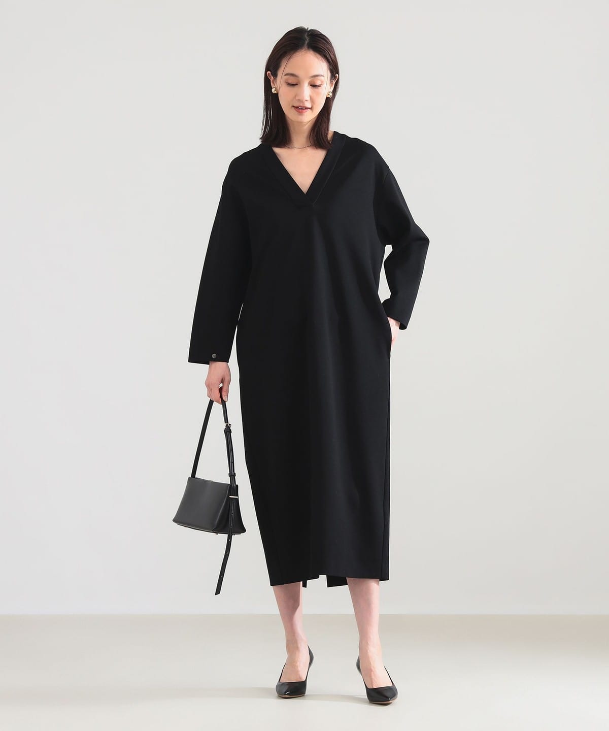 Demi-Luxe BEAMS（デミルクス ビームス）ポンチ Vネック ワンピース