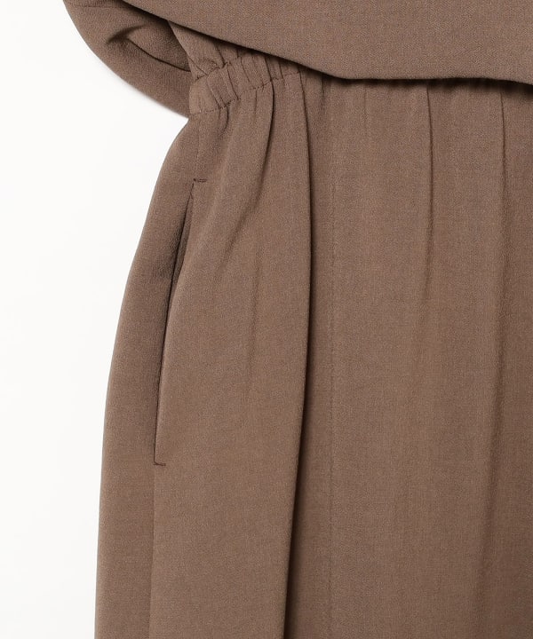 V-neck back sheer dress