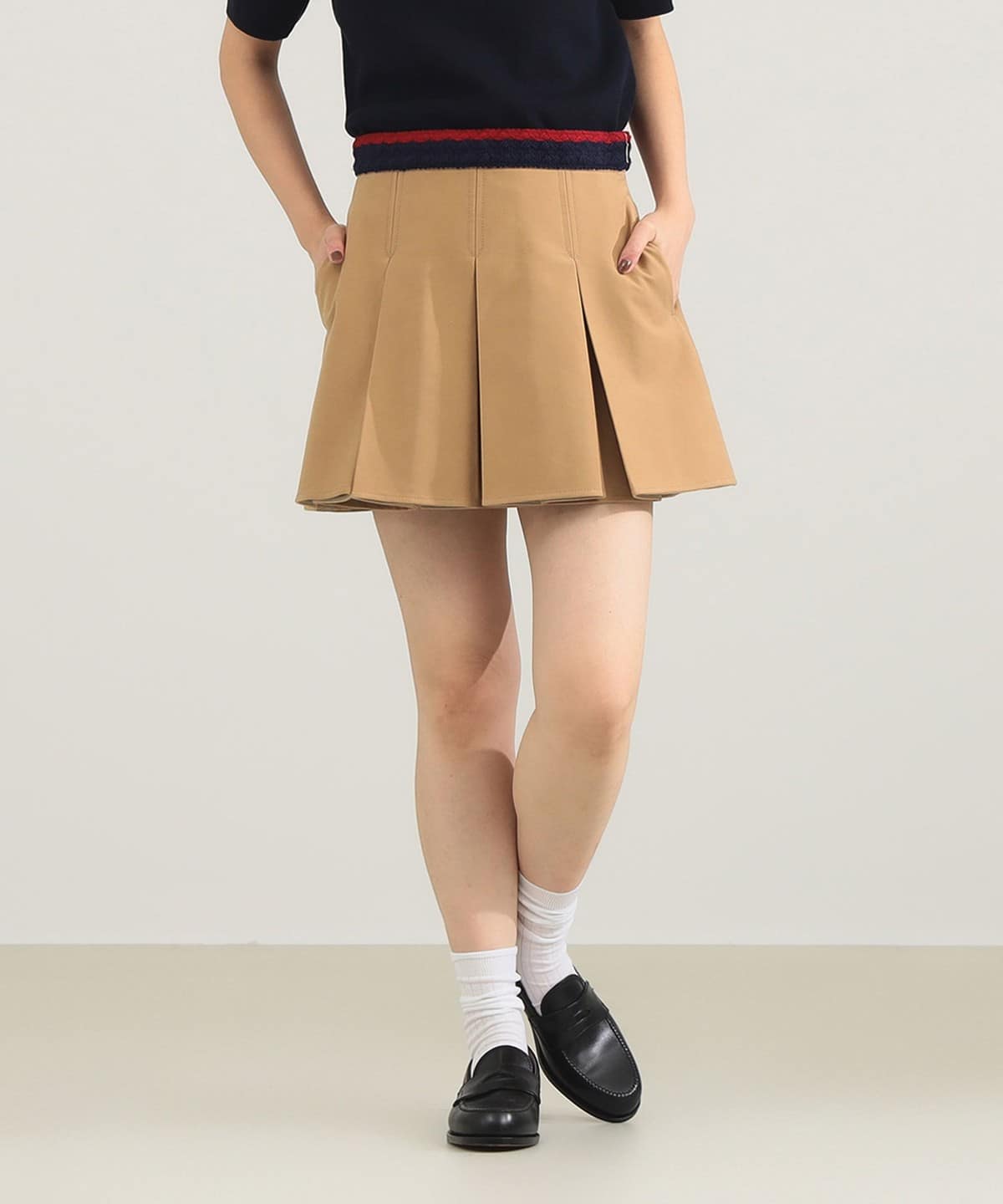 MONCLER モンクレール / プリーツ ミニスカート スカート WOMEN BEIGE 38 MONCLER モンクレール / プリーツ ミニスカート スカート WOMEN BEIGE 38