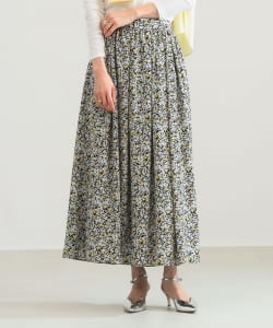 プチ フラワープリント スカート