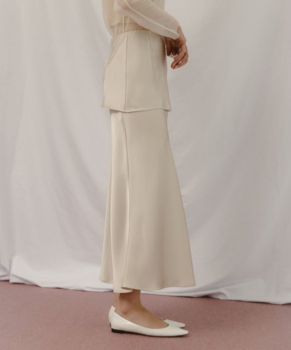 BEAMS SALON / グロッシー レイヤー スカート
