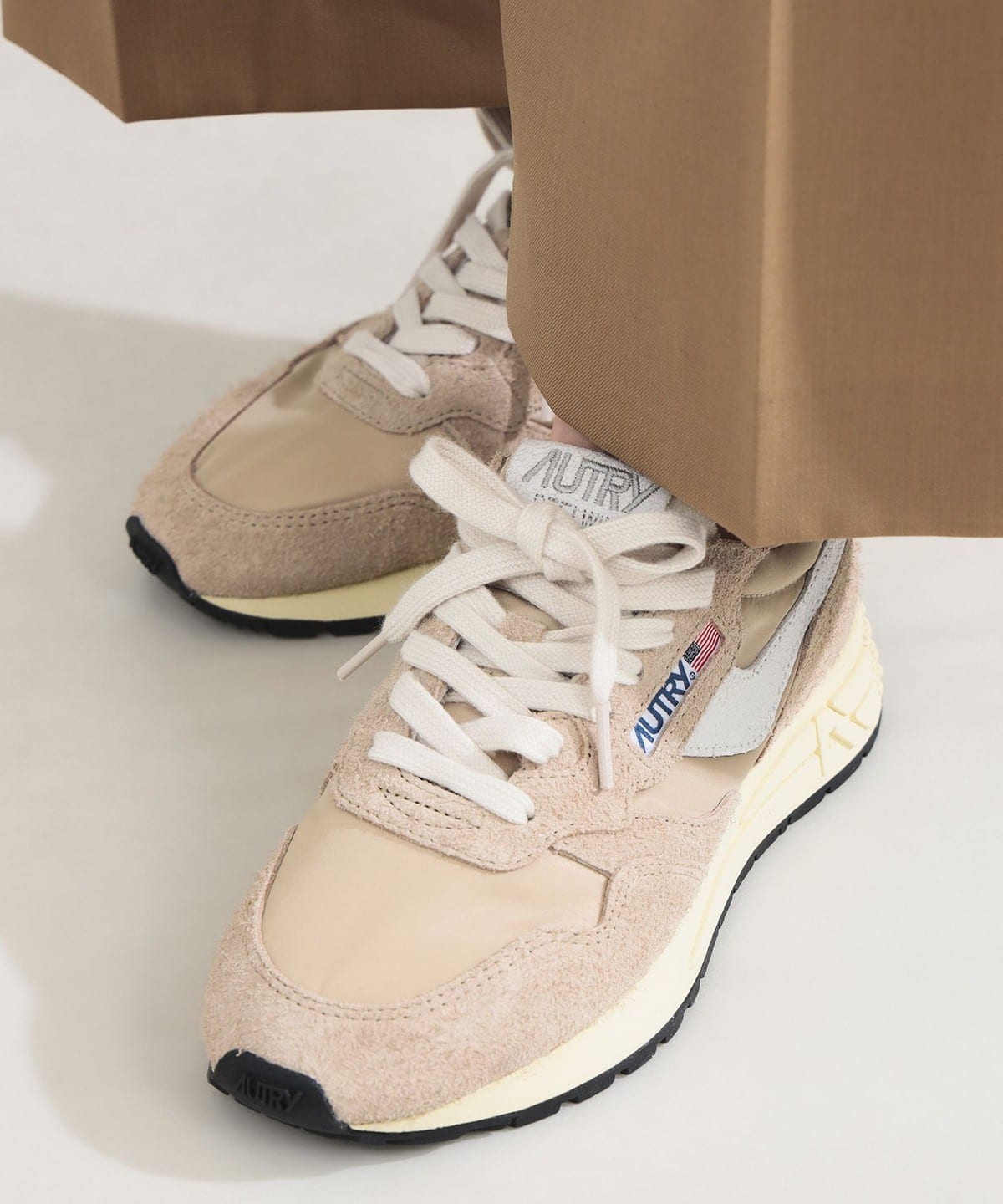 AUTRY / REELWIND LOW スニーカ― シューズ WOMEN WHITE/WHITE PEPPER 38 AUTRY / REELWIND LOW スニーカ― シューズ WOMEN WHITE/WHITE PEPPER 38