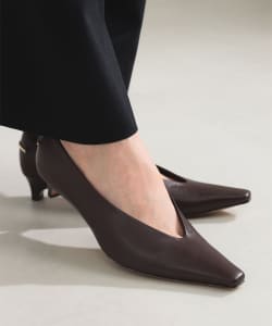 HENRI EN VARGO / HEREN パンプス