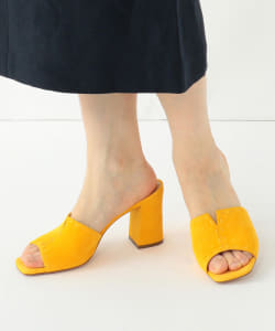 ▲PELLICO / ステッチ チャンキーヒールサンダル