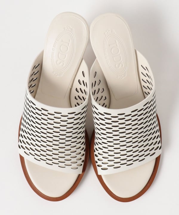TOD'S シルバー ミュール 37½ TOD'S シルバー ミュール 37½ - メルカリ