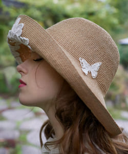 Athena New York / Amanda Butterfly チャリティハット