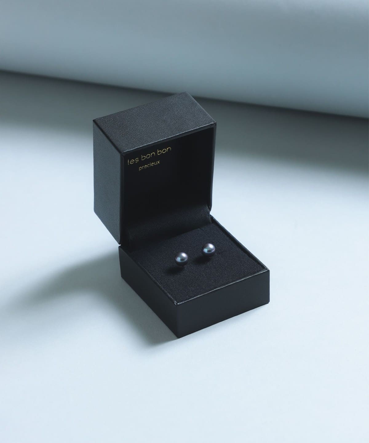 les bon bon ル ボン ボン / 黒アコヤパール ピアス アクセサリー WOMEN GOLD ONE SIZE les bon bon ル ボン ボン / 黒アコヤパール ピアス アクセサリー WOMEN GOLD ONE SIZE