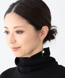 MARIA BLACK / AGOSTO ピアス