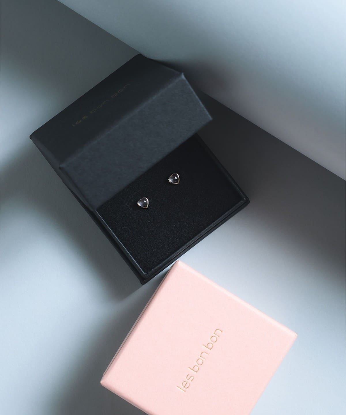 【別注】les bon bon ル ボン ボン / Happiness ピアス アクセサリー WOMEN GOLD×別注ローズクヲウォーツ ONE SIZE 【別注】les bon bon ル ボン ボン / Happiness ピアス アクセサリー WOMEN GOLD×別注ローズクヲウォーツ ONE SIZE
