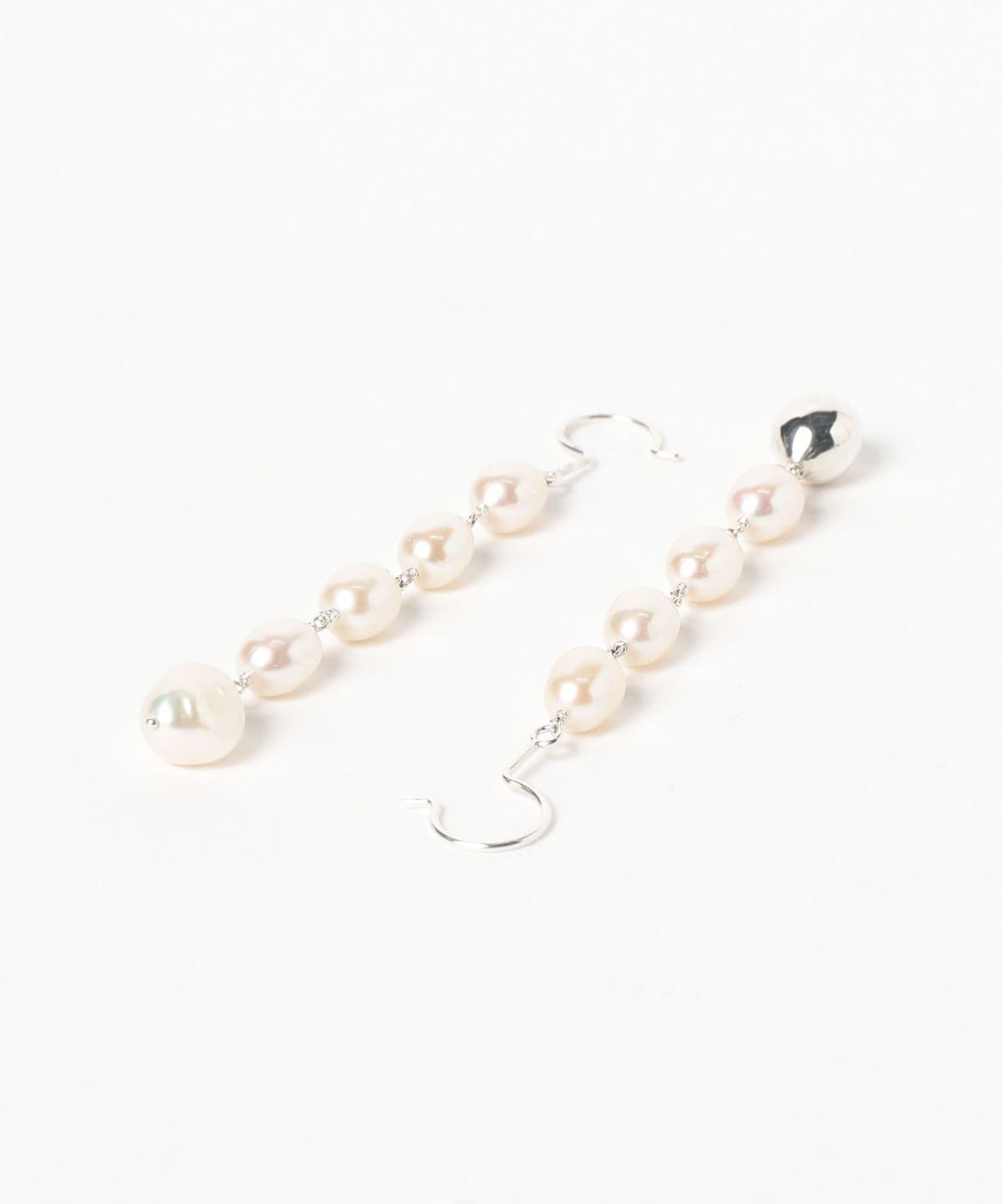 Rieuk Small Silver Pearl ピアス｜トゥモローランド 公式通販