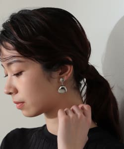 Demi-Luxe BEAMS / 女裝 金屬 墜飾 夾式耳環