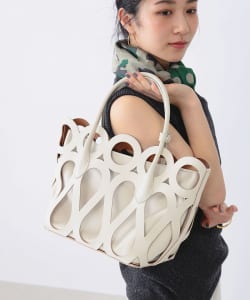 MARY AL TERNA / MAZE カットワークハンドバッグ