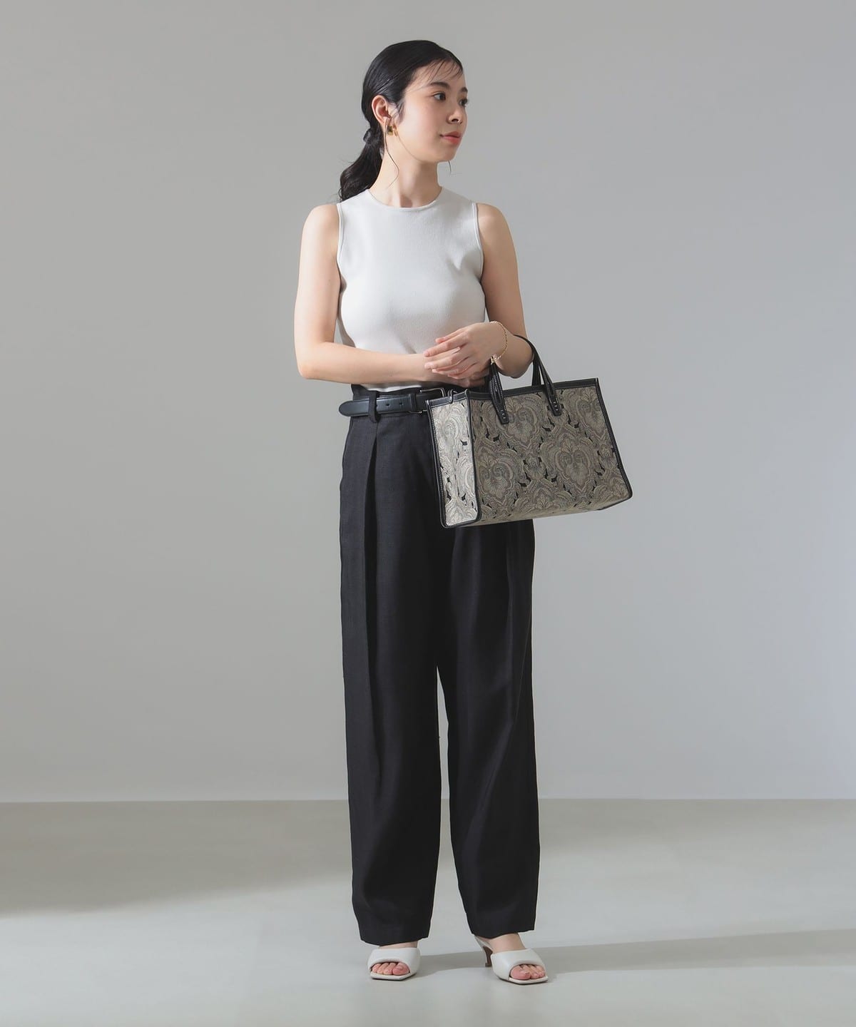 セール☆【極美品】 A VACATION ONYX BREAD M トートバッグ 64610184067_D_2.jpg