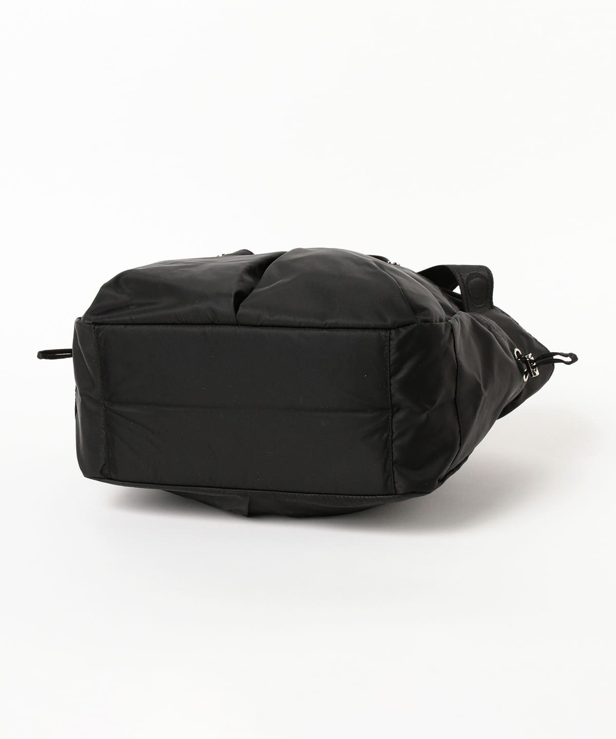NOMADIS BASQUE M ショルダーバッグ　新品 NOMADIS ショルダーバッグ バッグ / BASQUE M レディース
