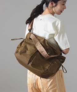 NOMADIS / BASQUE M ショルダーバッグ