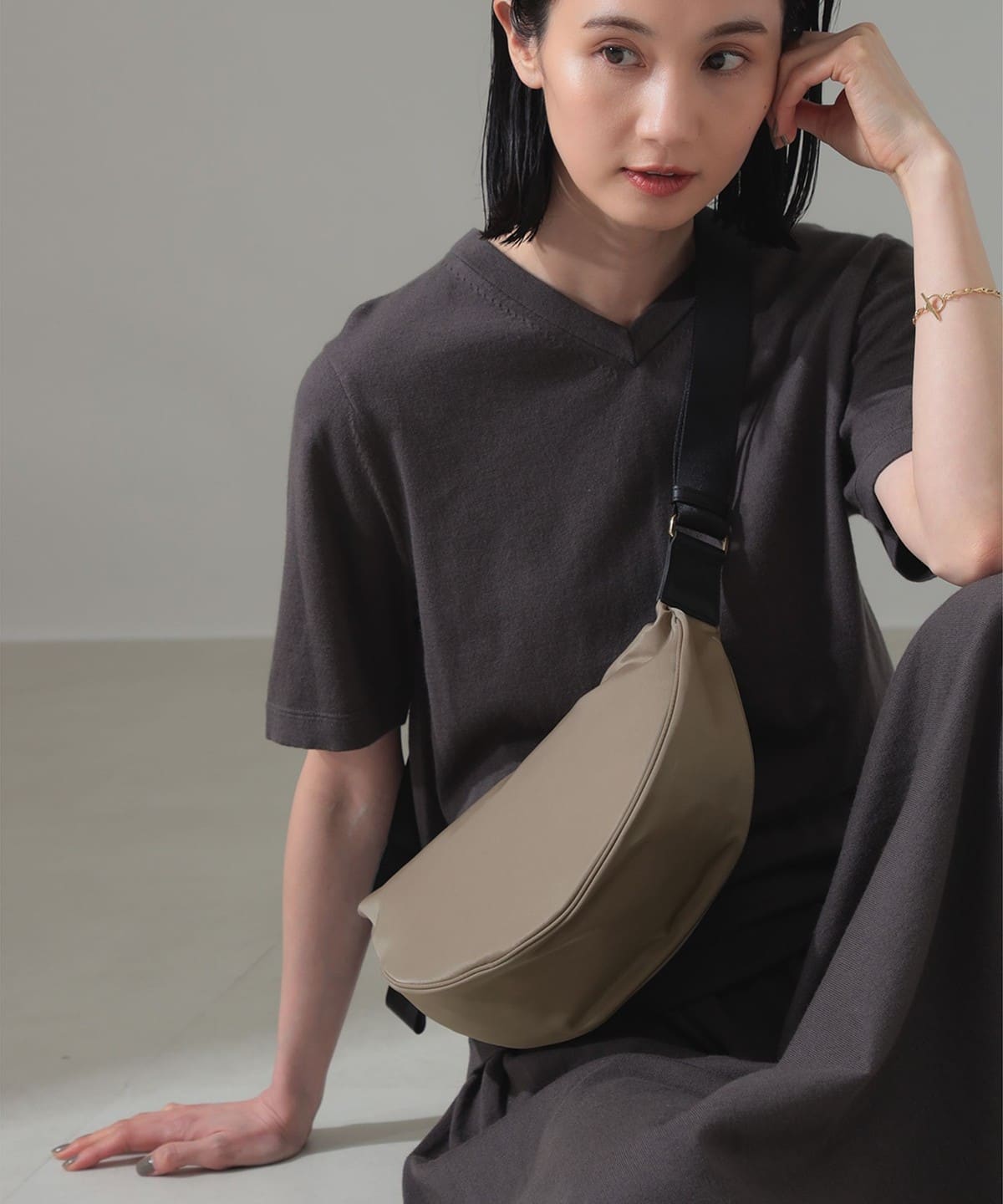 VIOLAd'ORO ヴィオラドーロ / ナイロン ボディーバッグ バッグ WOMEN TAUPE×BLACK ONE SIZE VIOLAd'ORO ヴィオラドーロ / ナイロン ボディーバッグ バッグ WOMEN TAUPE×BLACK ONE SIZE