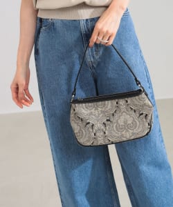 A VACATION / KIT PAISLEY ショルダーバッグ