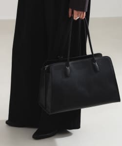 ＆MyuQ / Nyx スクエア トートバッグ