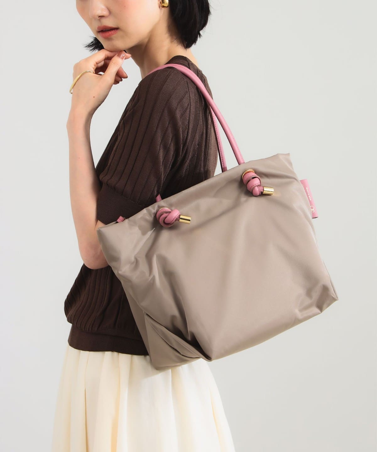 VIOLAd'ORO ヴィオラドーロ / BIANCA ナイロン トートバッグ M バッグ WOMEN TAUPE×PINK ONE SIZE VIOLAd'ORO ヴィオラドーロ / BIANCA ナイロン トートバッグ M バッグ WOMEN TAUPE×PINK ONE SIZE