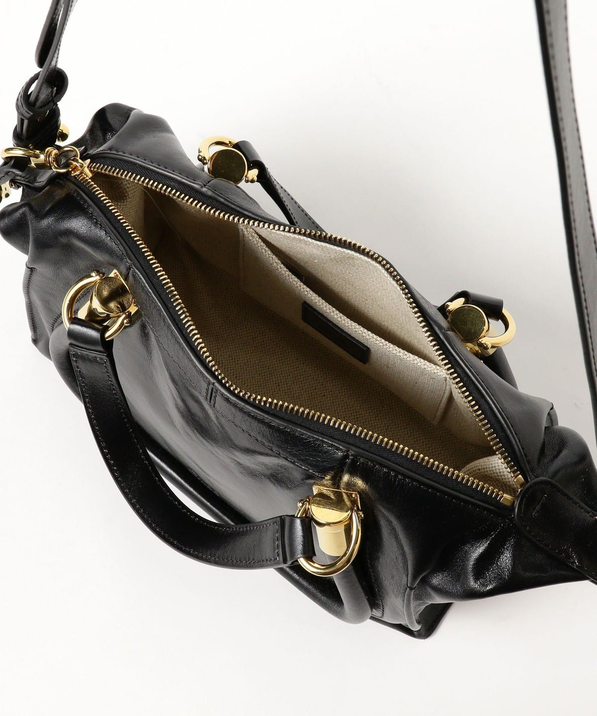 Chloe クロエ レディース スモールショルダーバッグ PARATY Chloe クロエ レディース スモールショルダーバッグ PARATY