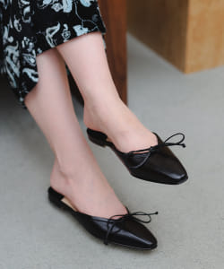 MANOLO BLAHNIK / BALLERIMU フラットミュール