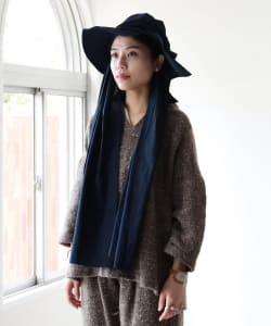 A New Dawn Bathes The World In A Fresh Light.by mo / ストールハット