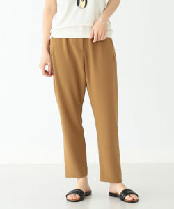 Demi-Luxe BEAMS / バックサテン テーパードパンツ