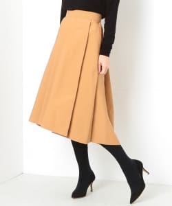 Demi-Luxe BEAMS / バックサテン アシンメトリータック スカート