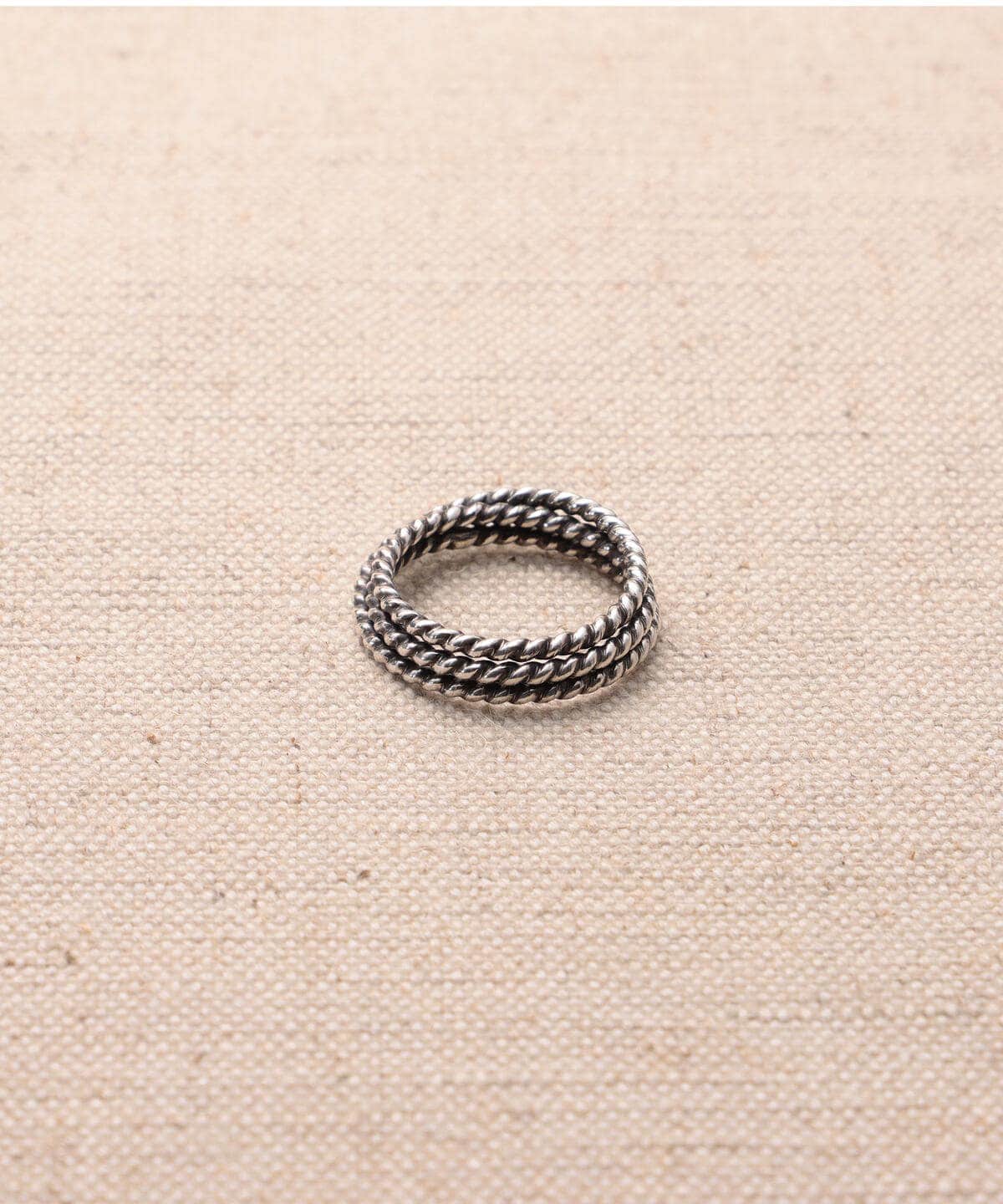 【受注生産商品】MASATO INOUE マサト イノウエ / ツイスト シルバー ワイヤー 3連 リング R-SPR-12TW-3 アクセサリー WOMEN SILVER 13号 【受注生産商品】MASATO INOUE マサト イノウエ / ツイスト シルバー ワイヤー 3連 リング R-SPR-12TW-3 アクセサリー WOMEN SILVER 13号