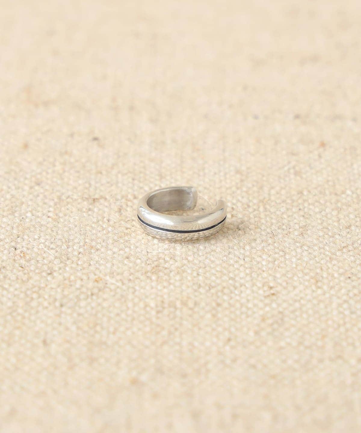 【受注生産商品】MASATO INOUE マサト イノウエ / ライン イヤーカフ EC-4-D アクセサリー WOMEN SILVER ONE SIZE 【受注生産商品】MASATO INOUE マサト イノウエ / ライン イヤーカフ EC-4-D アクセサリー WOMEN SILVER ONE SIZE