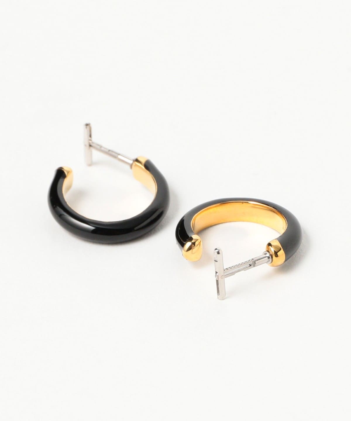 BAQLESS ピアス 両耳用 ブラック B印MARKET（B印マーケット）Heg.@B印MARKET / Baqless Embrace Eclipse