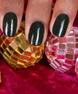 manucurist / グリーン ナチュラルネイルカラー