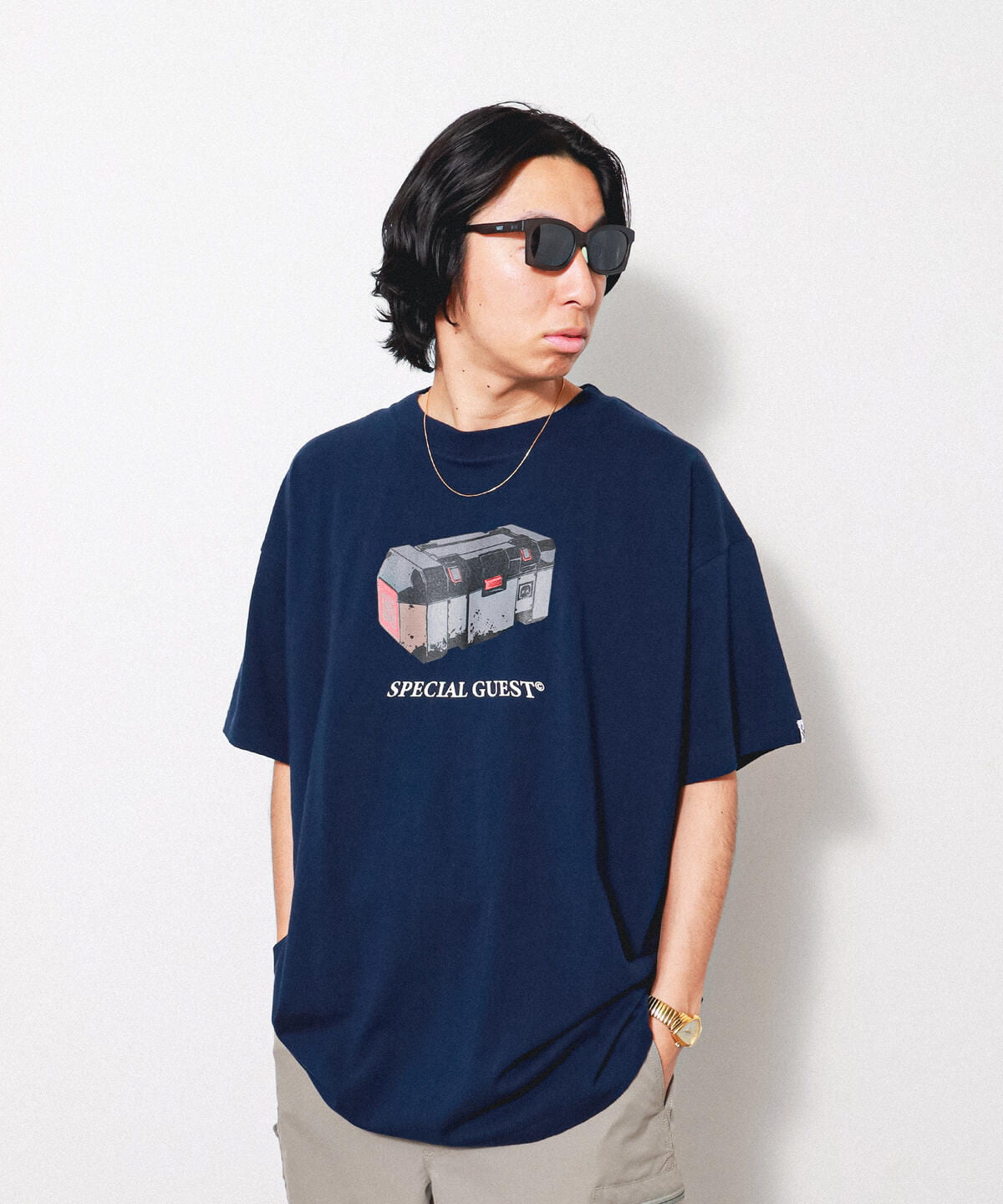 BEAMS T (BEAMS T) APEX LEGENDS(TM) x SPECIAL GUEST K.K. / T-shirt