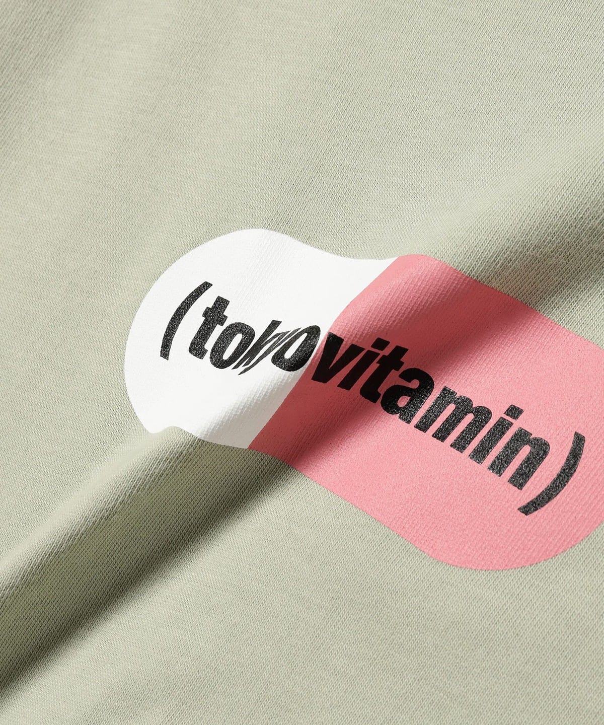 BEAMS T（ビームスT）tokyovitamin × BEAMS T / 別注 Pill Tee（T