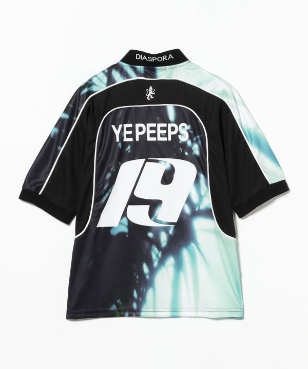 BEAMS T(ビームスT)Diaspora skateboards / YE PIIPS Football BEAMS T(ビームスT)Diaspora skateboards / YE PIIPS Football